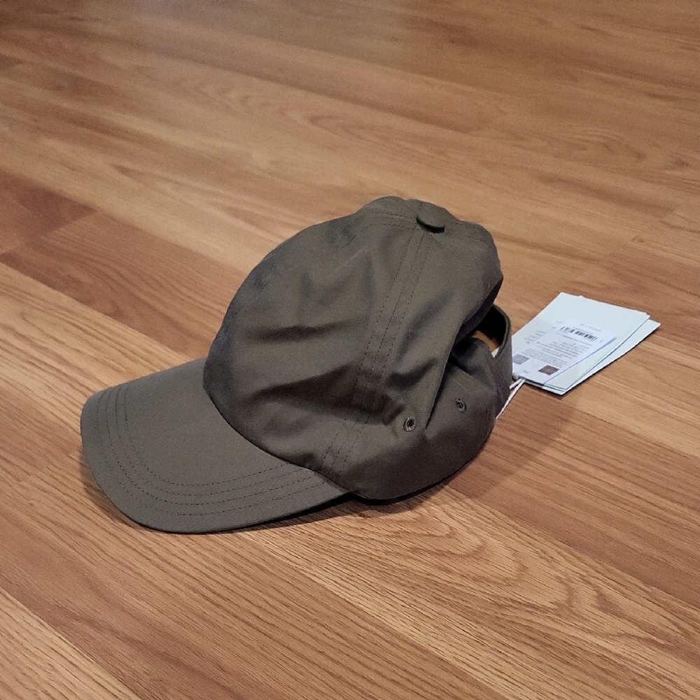 NWT Burberry Green Baseball Cap